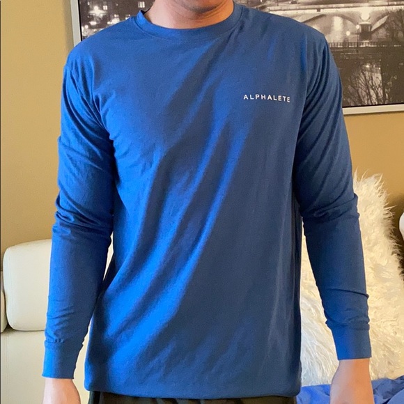 Alphalete Long sleeve - Picture 1 of 1